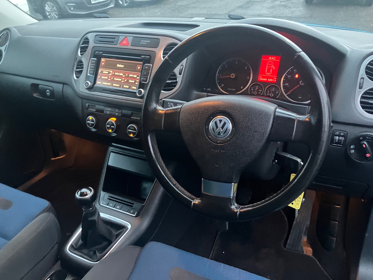 Used Volkswagen Tiguan 2009 for sale - 77389118: Photo 11