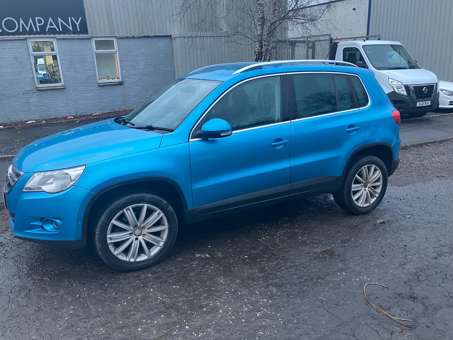 Used Volkswagen Tiguan 2009 for sale - 77389118: Photo 2