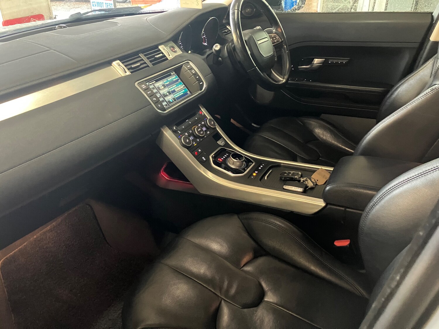 Used Land Rover Range Rover Evoque 2015 for sale - 77685887: Photo 12