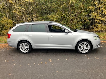 Used Skoda Octavia 2019 for sale - 76781837: Photo