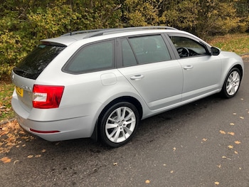 Used Skoda Octavia 2019 for sale - 76781837: Photo