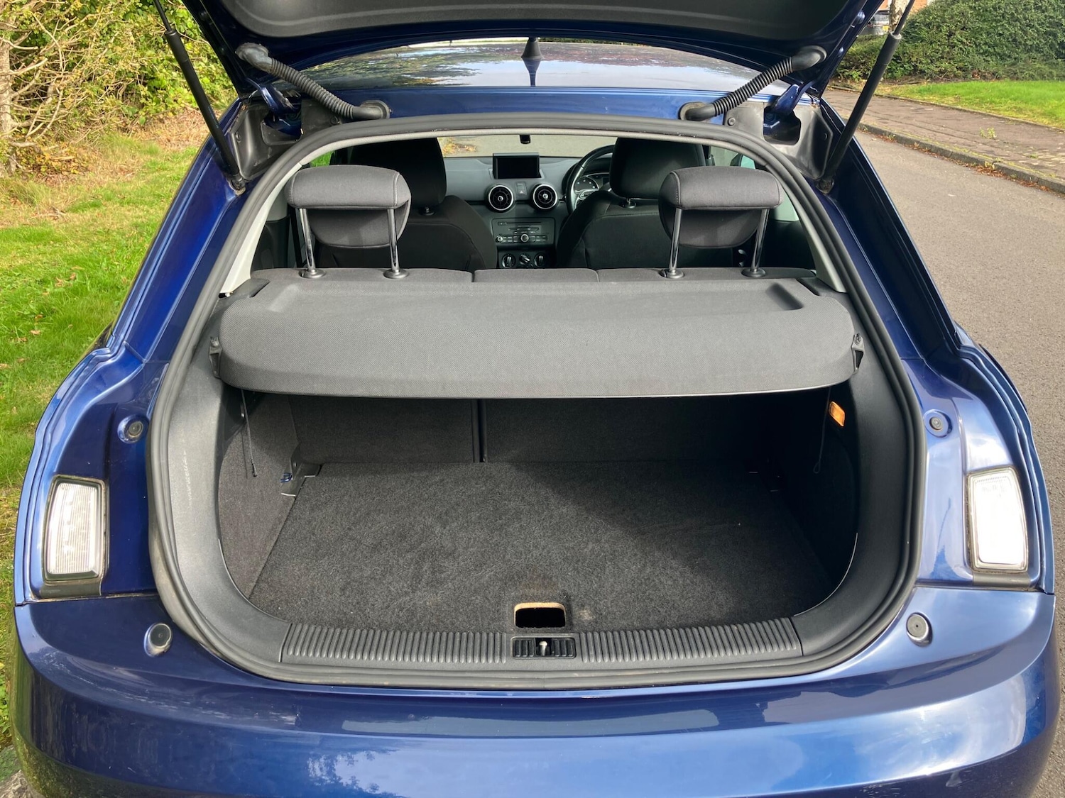 Used Audi A1 2011 for sale - 76781272: Photo 12