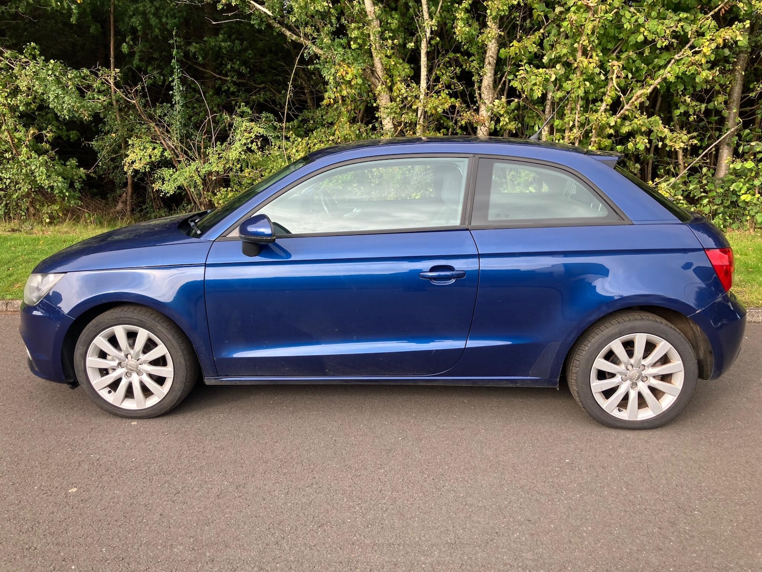 Used Audi A1 2011 for sale - 76781272: Photo 5