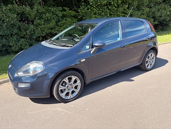 Used Fiat Punto 2017 for sale - 78997497: Photo