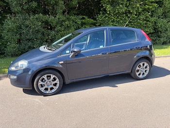 Used Fiat Punto 2017 for sale - 78997497: Photo
