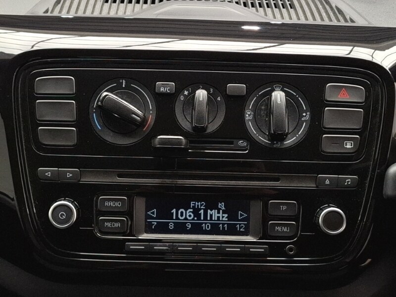 Used Volkswagen up! 2013 for sale - 77702217: Photo 17