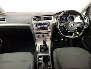 Used Volkswagen Golf 2015 for sale - 78099172: Photo