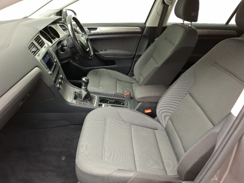 Used Volkswagen Golf 2015 for sale - 78099172: Photo 5