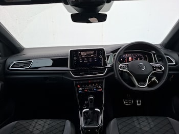 Used Volkswagen T-Roc 2022 for sale - 76471667: Photo