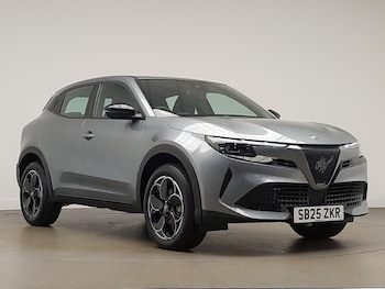 2025 - 1.2 Turbo Ibrida 5dr Auto