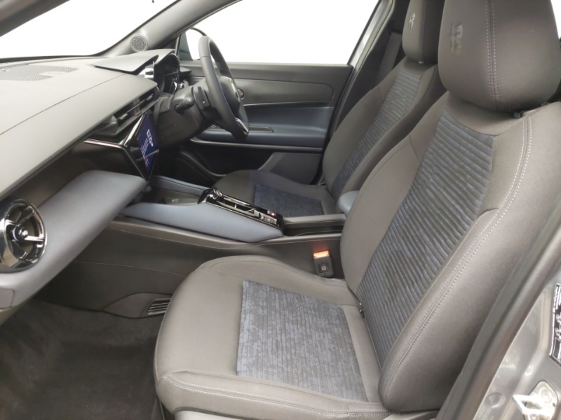 Used Alfa Romeo Junior 2025 for sale - 76365606: Photo 5