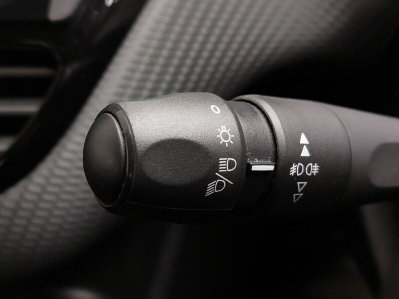 Used Peugeot 2008 2018 for sale - 77352468: Photo 19