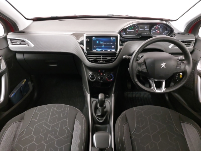 Used Peugeot 2008 2018 for sale - 77352468: Photo 2