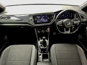 Used Volkswagen T-Roc 2019 for sale - 78928639: Photo