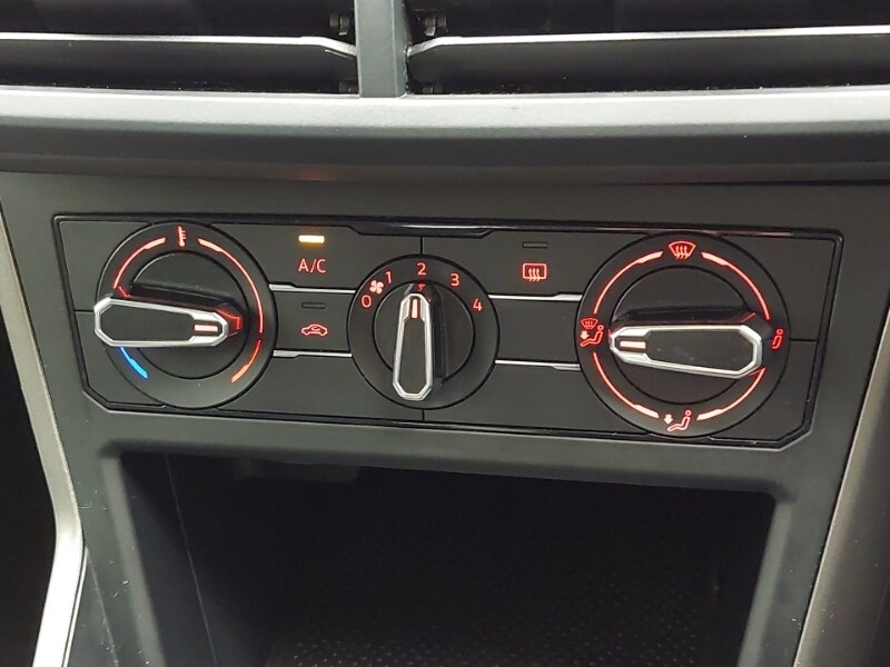 Used Volkswagen Polo 2018 for sale - 77058820: Photo 14