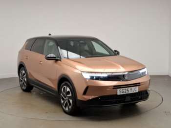 2025 - 1.2 Hybrid [136] Ultimate 5dr e-DCT6 [Pan Roof]