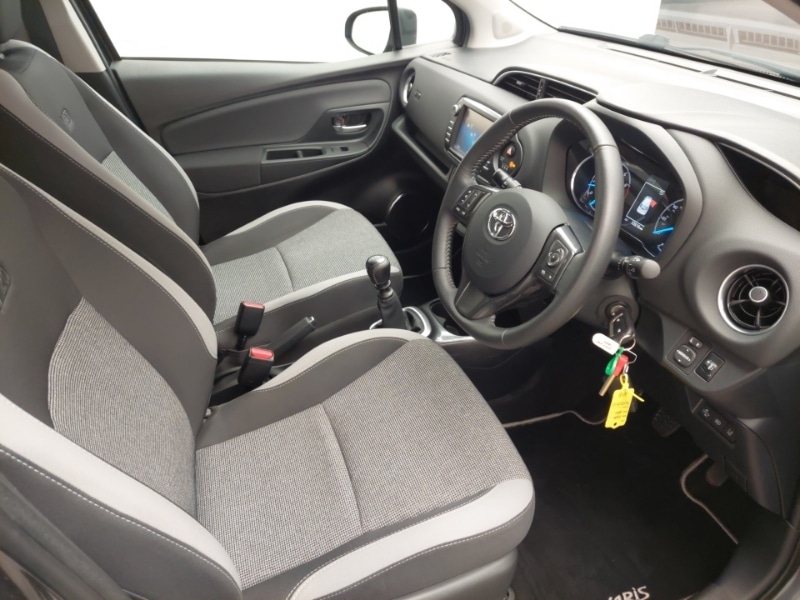 Used Toyota Yaris 2020 for sale - 77448591: Photo 13