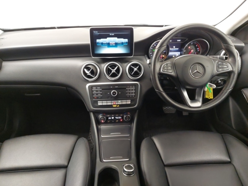 Used Mercedes-Benz A-Class 2016 for sale - 77652315: Photo 2