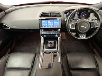 Used Jaguar XE 2019 for sale - 77544048: Photo