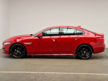 Used Jaguar XE 2019 for sale - 77544048: Photo
