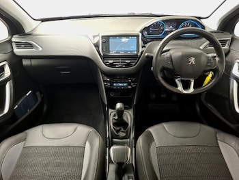 Used Peugeot 2008 2019 for sale - 77987647: Photo