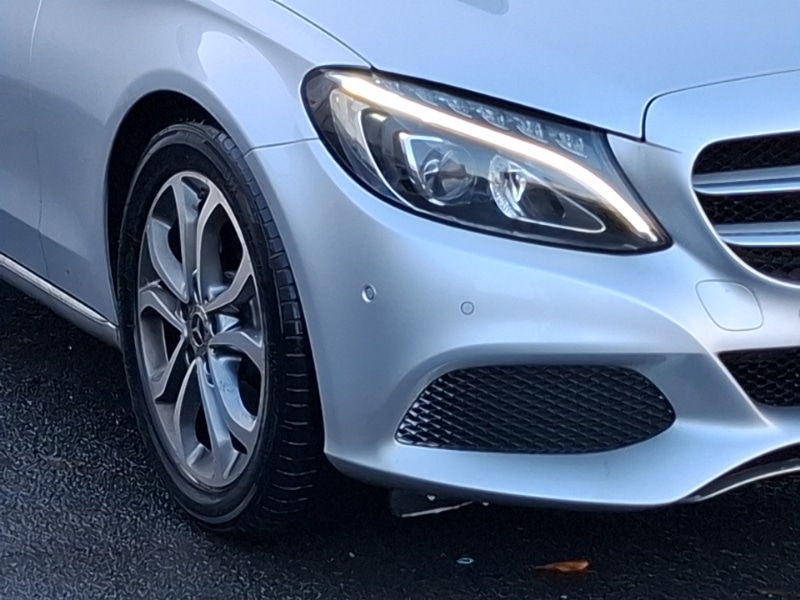 Used Mercedes-Benz C Class 2018 for sale - 76779531: Photo 9