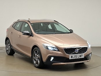 Used Volvo V40 2015 for sale - 79549735: Photo
