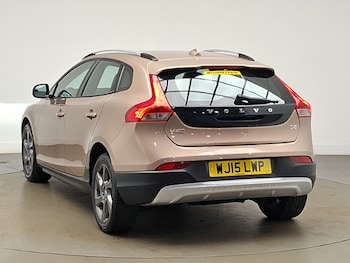 Used Volvo V40 2015 for sale - 79549735: Photo