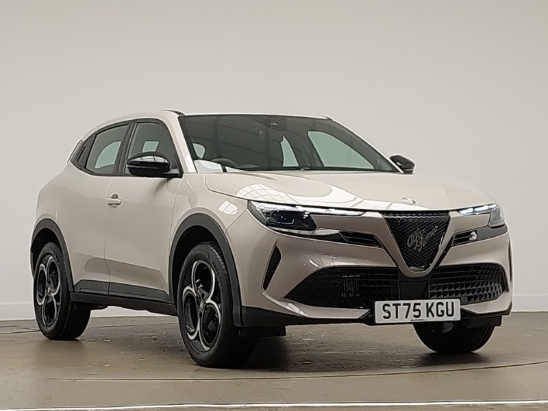 Used Alfa Romeo Junior 2025 for sale - 76537039: Photo 1