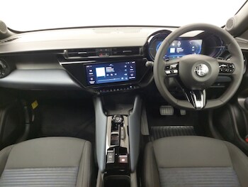 Used Alfa Romeo Junior 2025 for sale - 76537039: Photo