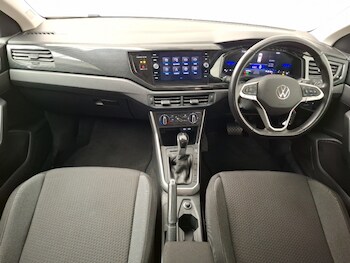 Used Volkswagen Polo 2024 for sale - 77556270: Photo