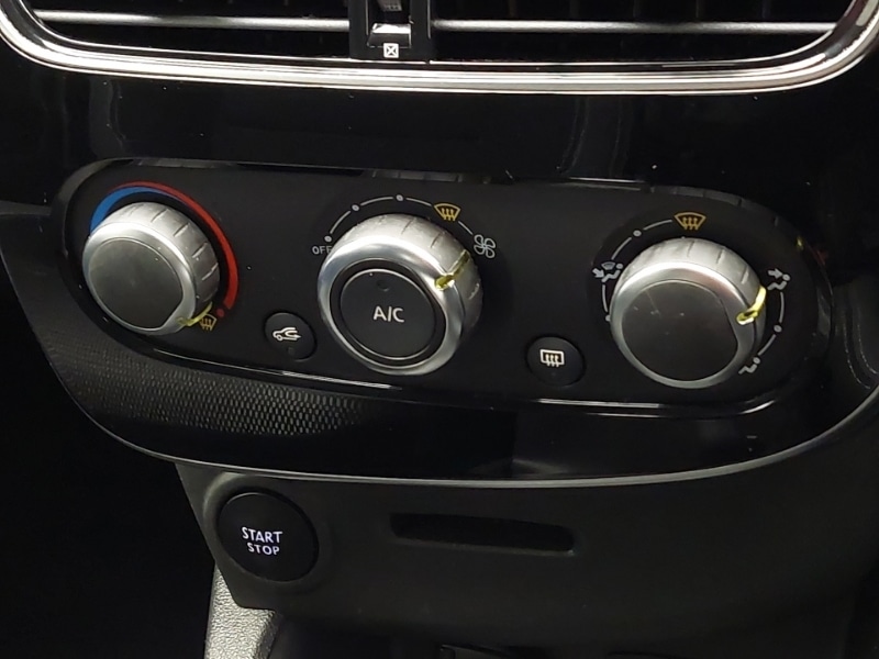 Used Renault Clio 2019 for sale - 76860369: Photo 15