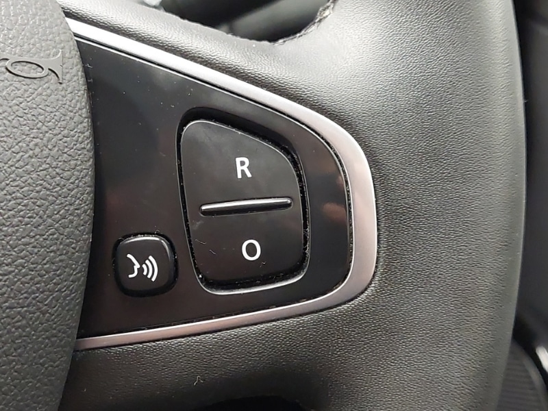 Used Renault Clio 2019 for sale - 76860369: Photo 19