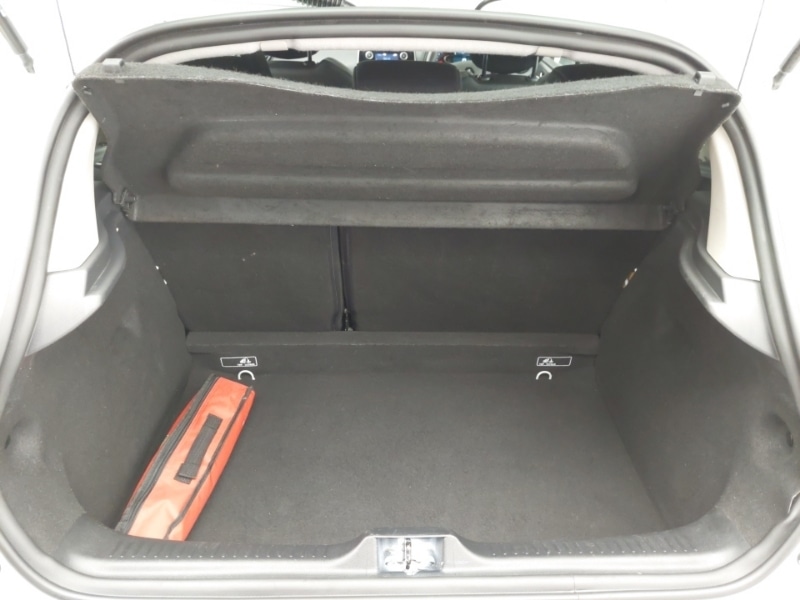 Used Renault Clio 2019 for sale - 76860369: Photo 8