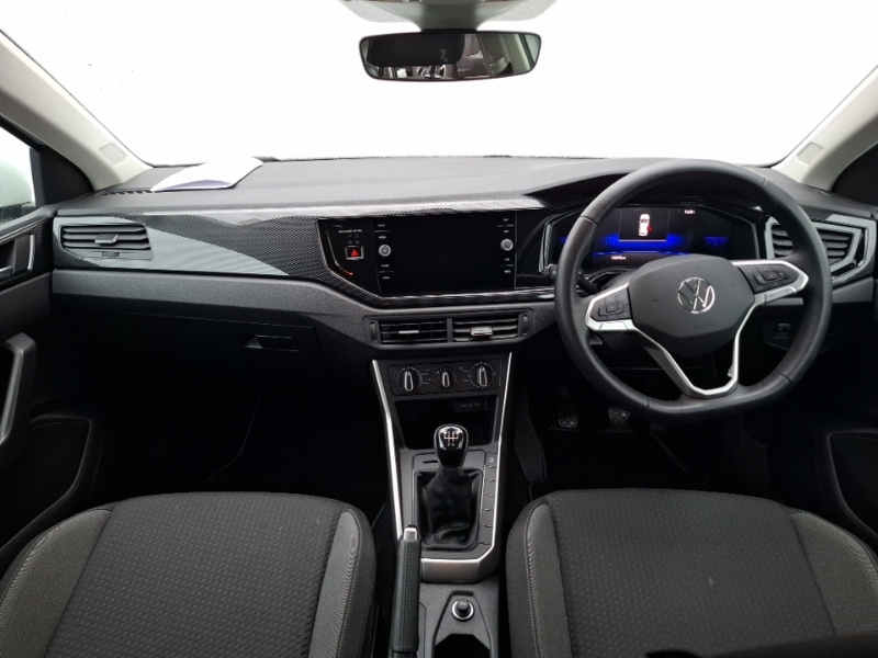 Used Volkswagen Polo 2024 for sale - 76726489: Photo 2