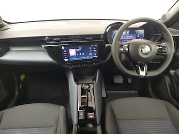 Used Alfa Romeo Junior 2025 for sale - 77530673: Photo