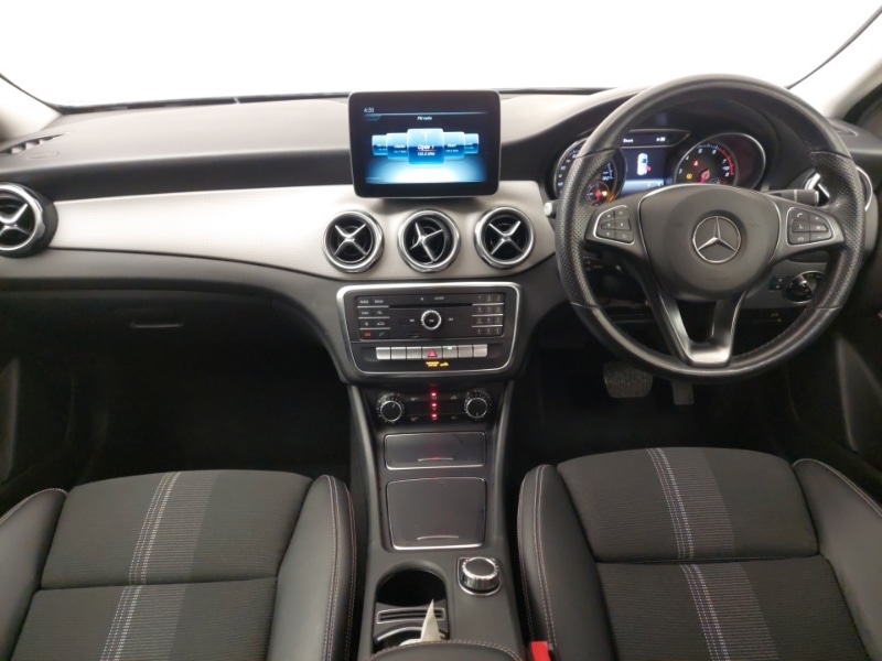 Used Mercedes-Benz GLA 2019 for sale - 77119213: Photo 2