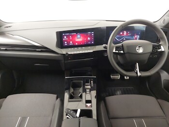 Used Vauxhall Astra 2024 for sale - 77028628: Photo