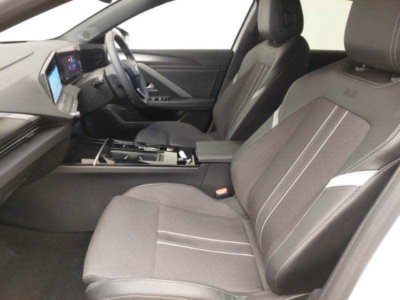 Used Vauxhall Astra 2024 for sale - 77028628: Photo 5