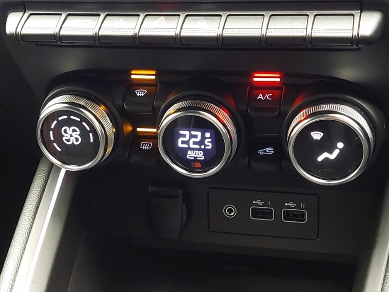 Used Renault Clio 2023 for sale - 76179229: Photo 15