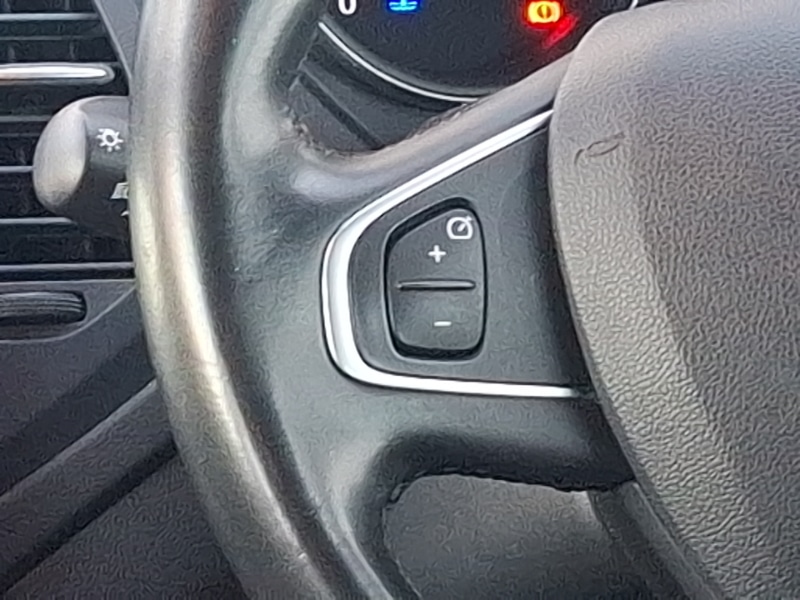 Used Renault Captur 2018 for sale - 76583630: Photo 10