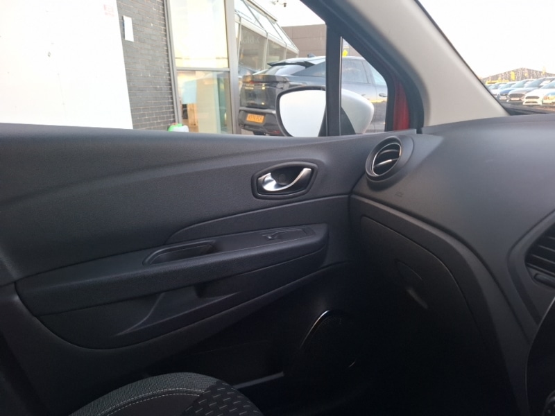 Used Renault Captur 2018 for sale - 76583630: Photo 19