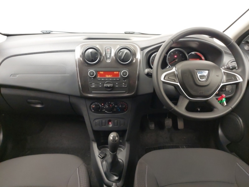 Used Dacia Sandero 2018 for sale - 76983016: Photo 2