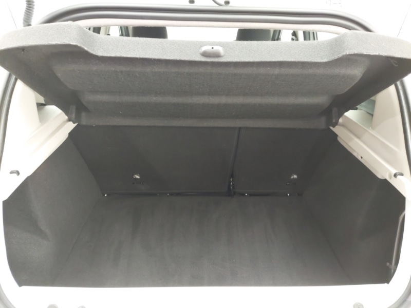 Used Dacia Sandero 2018 for sale - 76983016: Photo 8