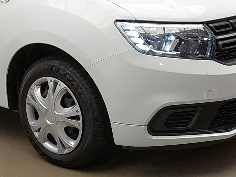 Used Dacia Sandero 2018 for sale - 76983016: Photo 9