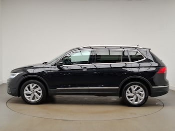 Used Volkswagen Tiguan Allspace 2023 for sale - 79498503: Photo
