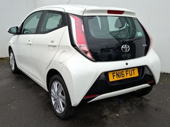 Used Toyota AYGO 2016 for sale - 76213150: Photo 3