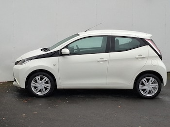 Used Toyota AYGO 2016 for sale - 76213150: Photo 4