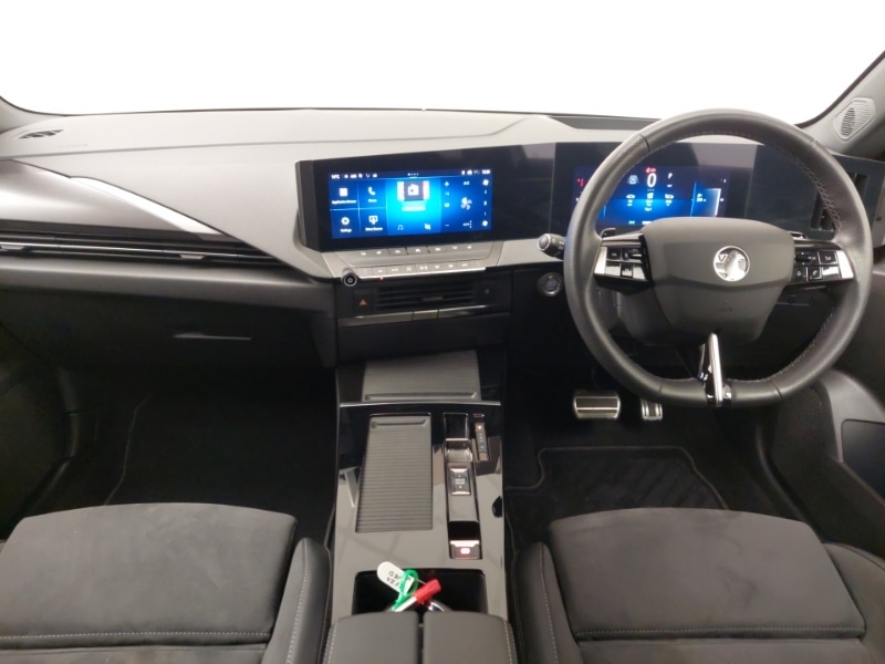 Used Vauxhall Astra 2024 for sale - 76983020: Photo 2