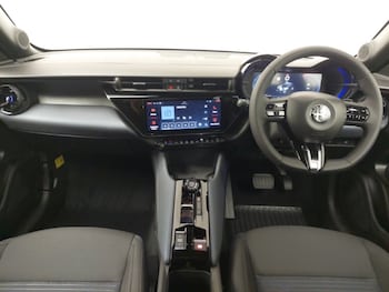 Used Alfa Romeo Junior 2025 for sale - 76195575: Photo 2